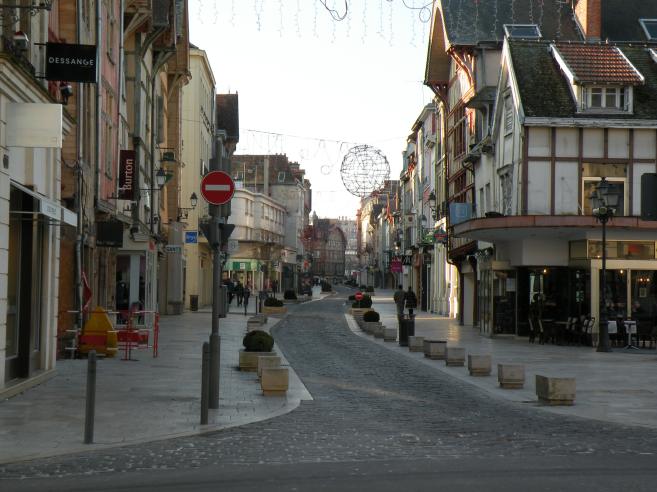  La rue Emile Zola